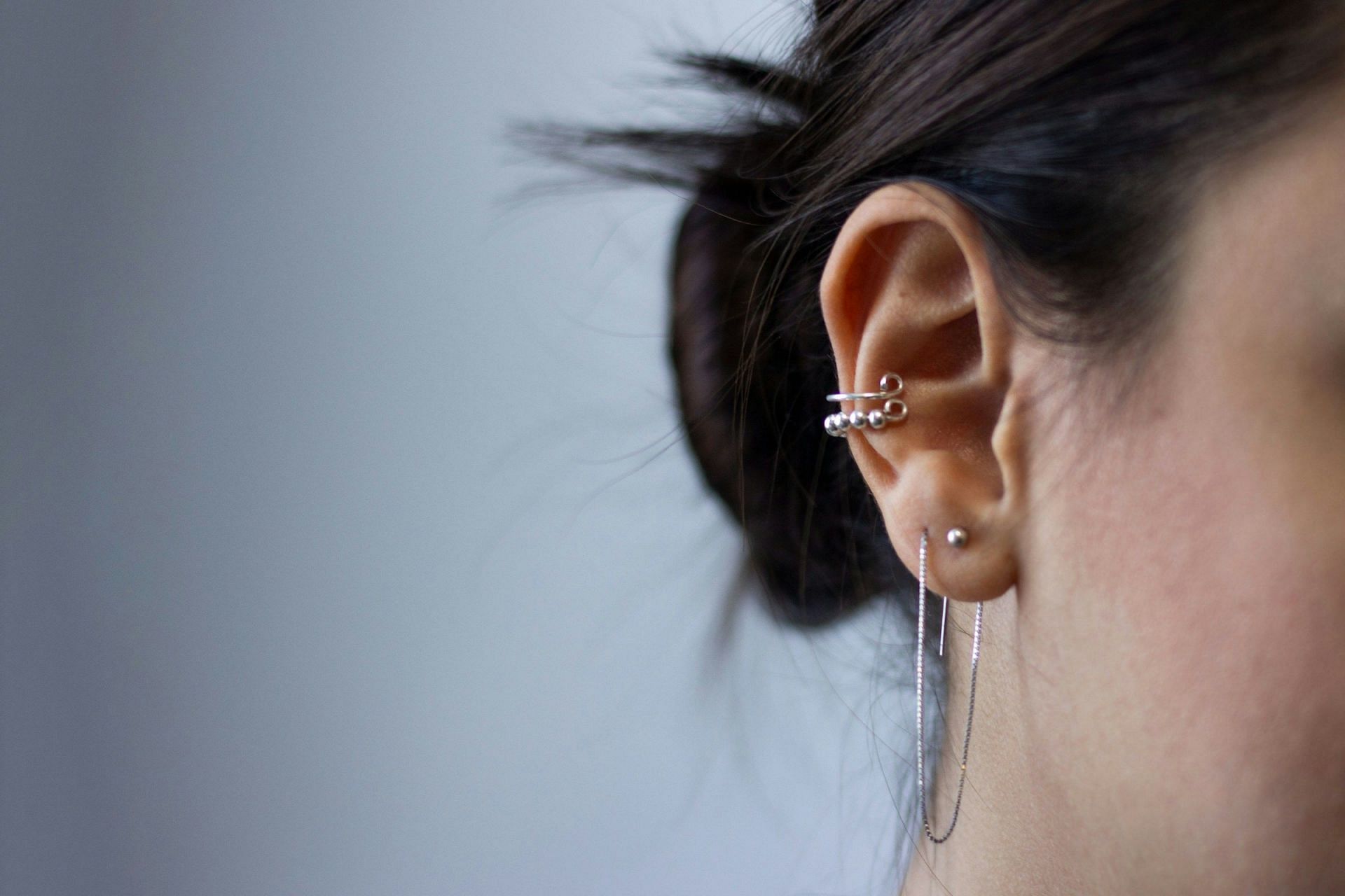 Home remedy for ear wax (Image via Unsplash/Kimia Zarifi)